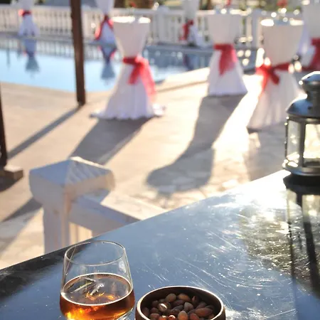 فندق Ciftlik Çeşme