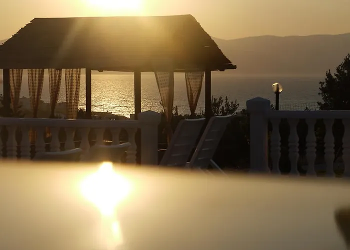 Отель Ciftlik 3*