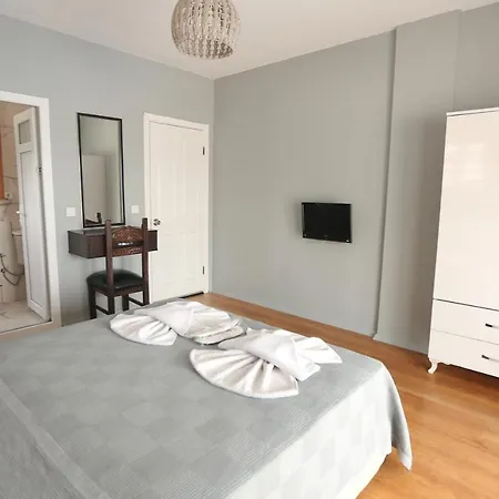 Ciftlik Otel Çeşme