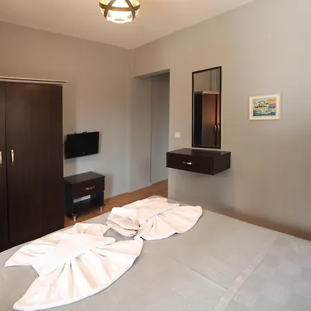 基弗特里克酒店 Çeşme