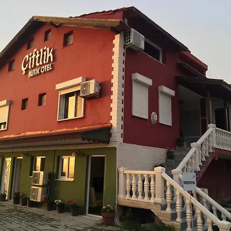 Отель Ciftlik Кешме