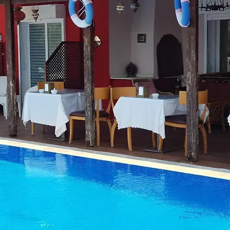 基弗特里克酒店 3* Çeşme